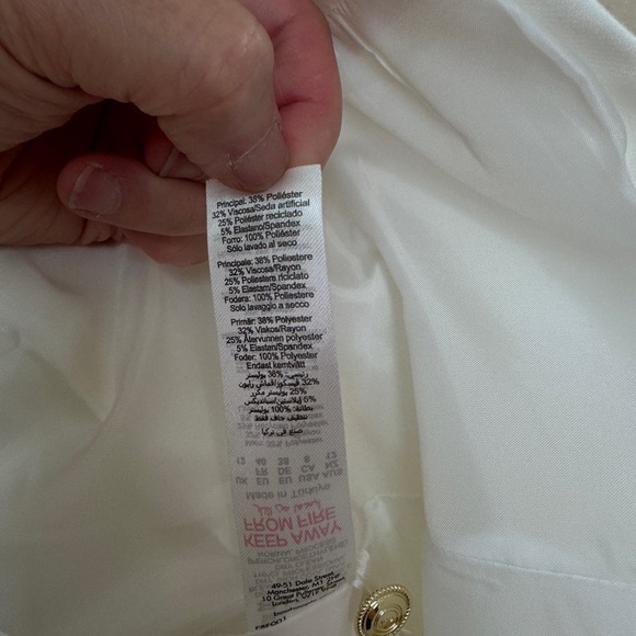 💥💥Clearance!!💥💥 Karen Millen Tailored Military White Blazer with Gold Buttons - Picture 13 of 15